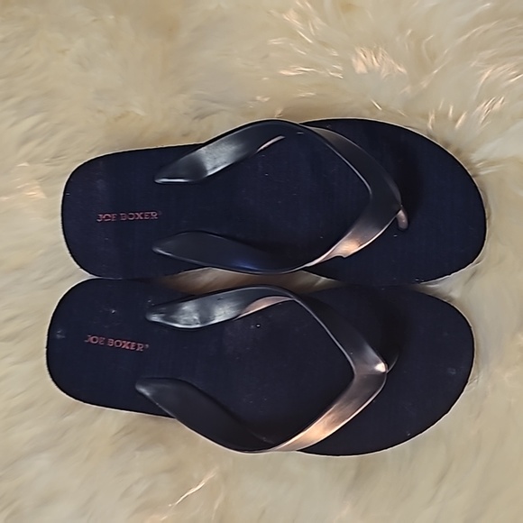 Slipper - Picture 2 of 9